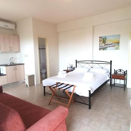 Orizontas Studios & Apartments 斯沃伦塔 外观 照片